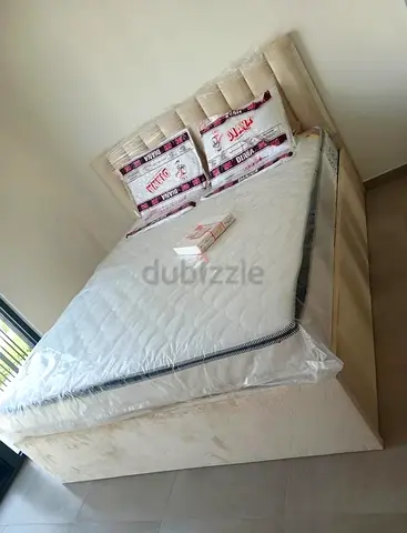 Brand New luxury fabric king size bed 180cm 200cm available