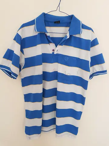 T shirt ( White & Blue ) Size Large (42)
