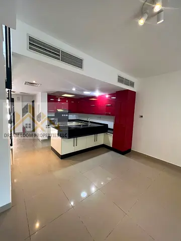 3+1 MODEFIED/WELL MAINTAINED/VACANT SOON