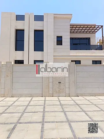 If you are looking for a home that combines a prime location with high-end finishes, this villa is the perfect choice for you and your family.