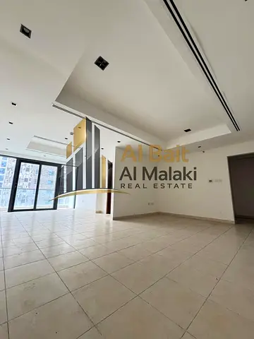 شقة غرفتين ماستر وصالة للإيجار السنوي في القصباء | غرفة خادمة ماستر | جيم ومسبح | تكييف وموقف مجاني