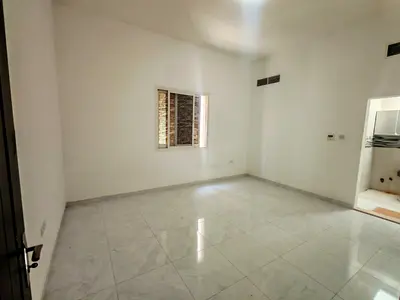 🏡 Studio Apartment for Rent – Al Jurf 2 | Ajman 📍 Prime location near China Mall & all essential