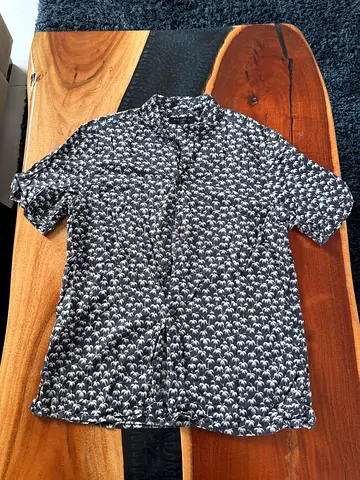 All Saints - Men's short-sleeve black & white patterned button-up shirt, good condition
