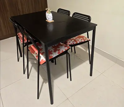 Dinning table