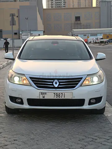Renault Safrane V6 Limited Edition | GCC Specs |Full Option with Massage Seat Well Maintained