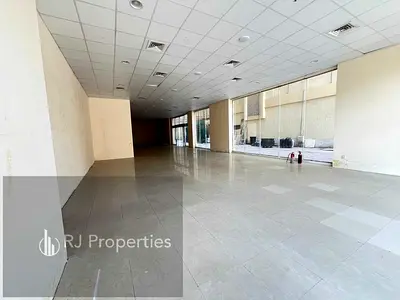 HOT OFFER LUXURY AND VERY SPACIOUS SHOP WITH WASHROOM MAIN ROAD FACING READY TO MOVE JUST 160k
