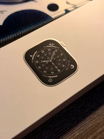 Apple Watch Series 11 Titanium (GPS+Cellular)