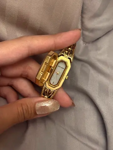 Original Anne Klein Rose Quartz Peekaboo Watch – Perfect Working Condition