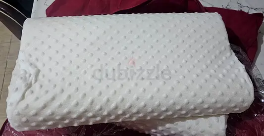 White textured memory foam bolster pillow (like new)