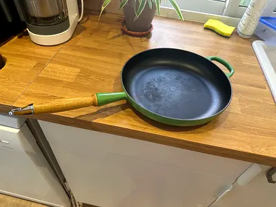 Le Creuset Cast Iron Pan 28cms