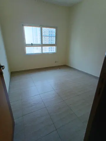 📢 **For Annual Rent – Al Khan** 🏡 **2-Bedroom + Hall** apartment in a prime location, close to
