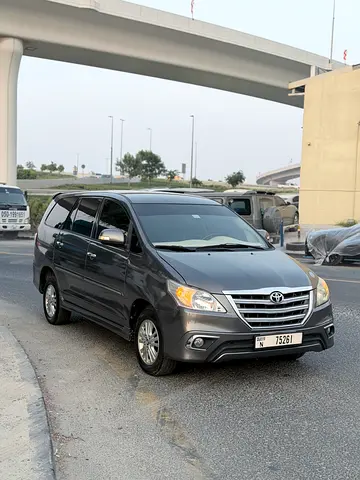 Toyota Innova 2015 SE+ | GCC Specs | Well Maintained Family MPV