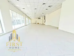 VERY BIG SHOP JUST 300K TWO BATHROOMS KITCHEN READY TO MOVE FRONT OF MAIN ROAD