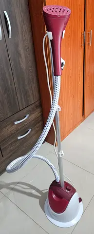 Standing Garment Steamer - Compact Vertical Steamer in Good Condition