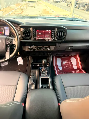 صورة 14 لـ 2020 Toyota TACOMA