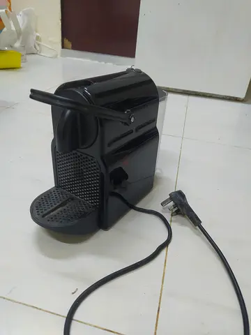 Nespresso Inissia Coffee Machine (Model D40) for sale in Dubai.   - Original Nespresso brand - Excel