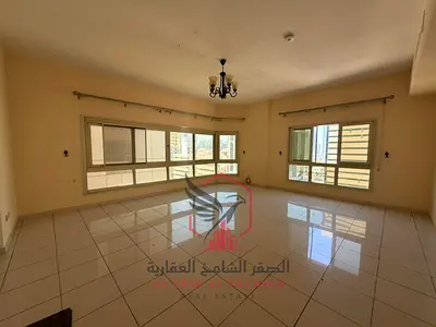اطلاله مفتوحه | تكييف علي المالك | مساحات كبيرة | خزائن بالحائط | موقع حيوي | سهوله الوصول لمخرج دبي | الصيانه مجانا