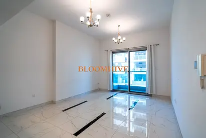 LUXURY & LOW PRICE 2BR CLOSED KITCHEN HIGH END QUALITY