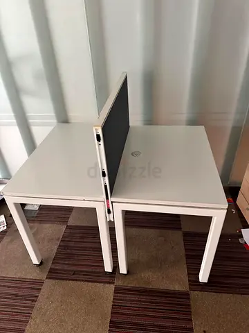 2-person back-to-back office workstation desk