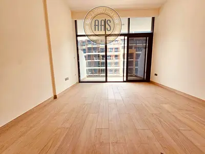 STUDIO APARTMENT// READY TO MOVE// PRIME LOCATION // CHILLER FREE