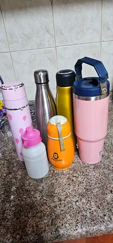 Collection of 6 reusable water bottles and lunch box- mixed sizes and styles