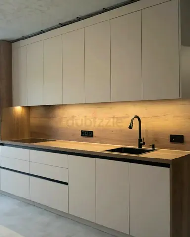 Modern matte white kitchen cabinets with wood backsplash - fitted set | Custom made Kitchen cabinet