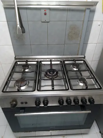 Stainless Steel 5-Burner Gas Cooker with Oven - Good Working Condition
