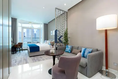 Stylish Studio | Canal View | Premium Amenities