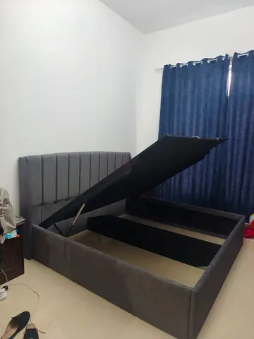 Grey Fabric Upholstered Storage Bed with Hydraulic Lift without mattress