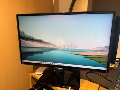 24-inch Samsung LED Monitor in Good Condition