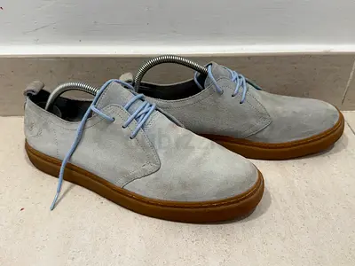 Fred perry Light grey suede casual shoes with brown sole, gently used