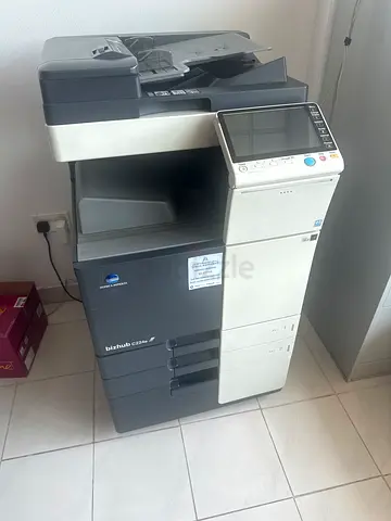 Konica Minolta bizhub C450 multifunction color copier/printer - used