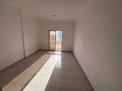 غرفة وصالة _ بلكونه اطلاله مميزه _ خزائن بالحائط _مساحه واسعه جدا  تشطيبات حديثه _ بسعر 25,000 درهم سنوياً  _ النعيمية 1 – عجمان
