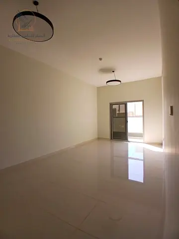 شقة للإيجار السنوي – الجرف 2، عجمان- 3 غرف نوم وصالة-موقف سيارات مجاني • بجوار دي تو دي وقريب من سيتي سنتر عجمان • قريبة من جميع الخدمات والمرافق