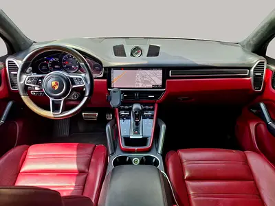 صورة 9 لـ 2019 Porsche CAYENNE