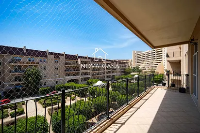 Available in September | Facing Park | Kitchen Equipped