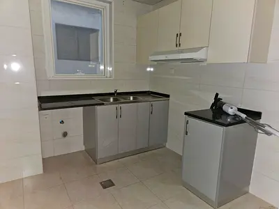 Brand New Building 1,Bhk Flat Available With 2,Bathroom Nice Family Building And Rent 34K