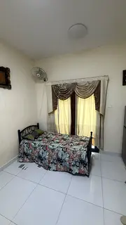 Studio Appartment bed space available