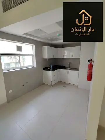 Golden opportunity for rent: Studio in Al Boutina area, first tenant building. Separate kitchen. Central AC.