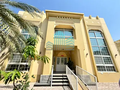 LUXURIOUS HUGE WITH SERVICE ROOM | READY TO MOVE-IN | 5 MINS WALK TO BEACH