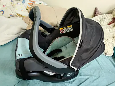 Baby car seat