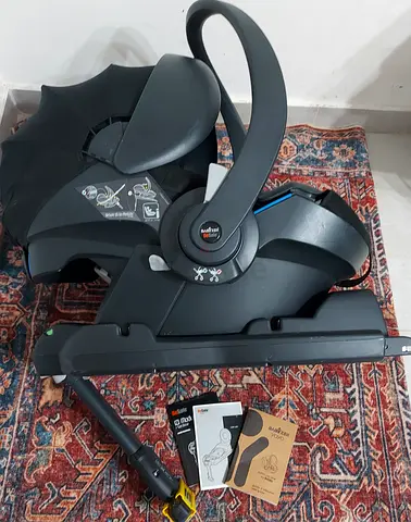 Besafe yoyo babyzen infant seat with base