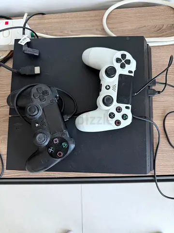 Sony PlayStation 4 + 10 games
