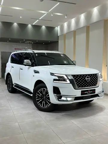 Nissan Patrol Platinum LE V8 P400,2024 Model, Gcc Specs, Under Dealer Warranty and Contract Service