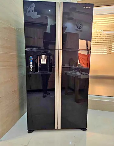Hitachi new model fridge urgend for sale