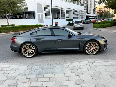 2021 AUDI RS E-TRON GT 照片 4