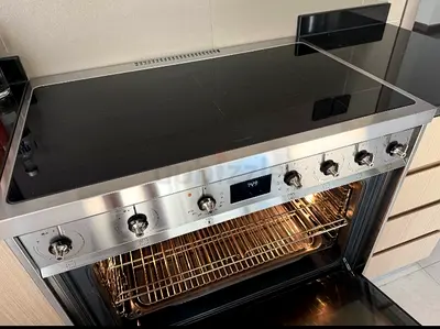 Smeg Induction Electric Cooker 5 Burner 90 Cm Latest Model