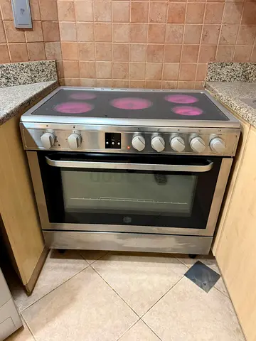 Hoover five Burner cooker electric ceramic 90cm