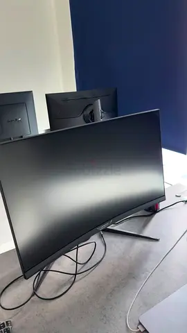 27-inch Curved Gaming Monitor - Good Working Condition