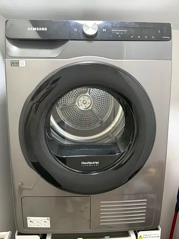 Samsung DV80T5220AX 8kg heat-pump dryer